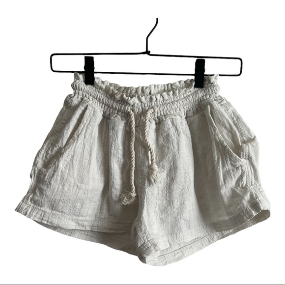 Ocean Drive Pants - Ocean Drive White textured Shorts